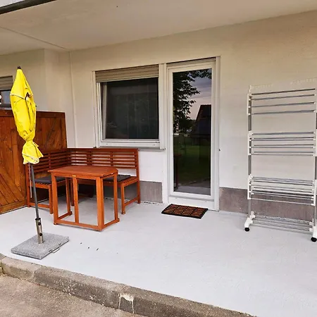 Ferienwohnung Lottstetten Apartman